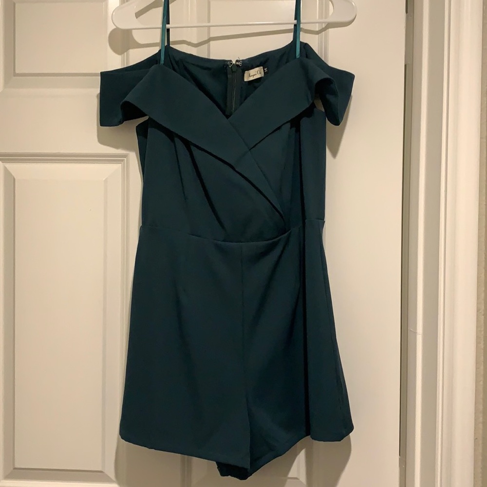 Romper never worn